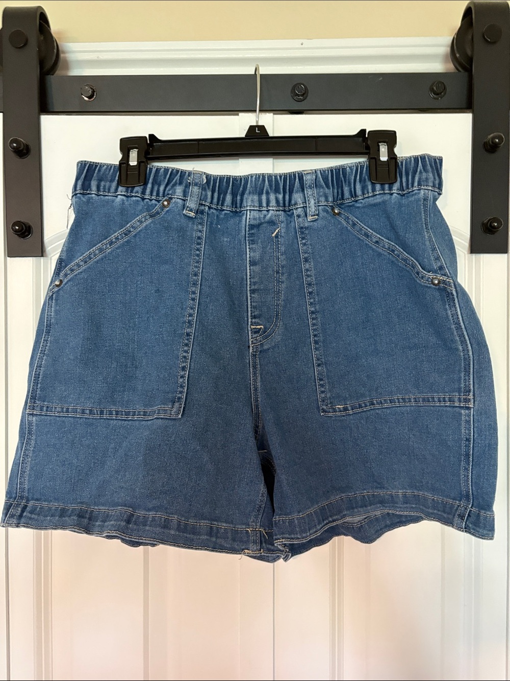 Relaxed High-Rise Denim Shorts - Blue